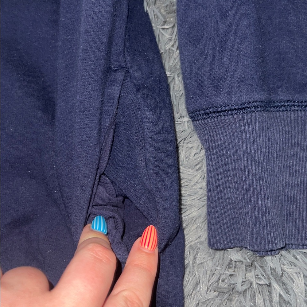 Aerie Crewneck - Picture 3 of 4